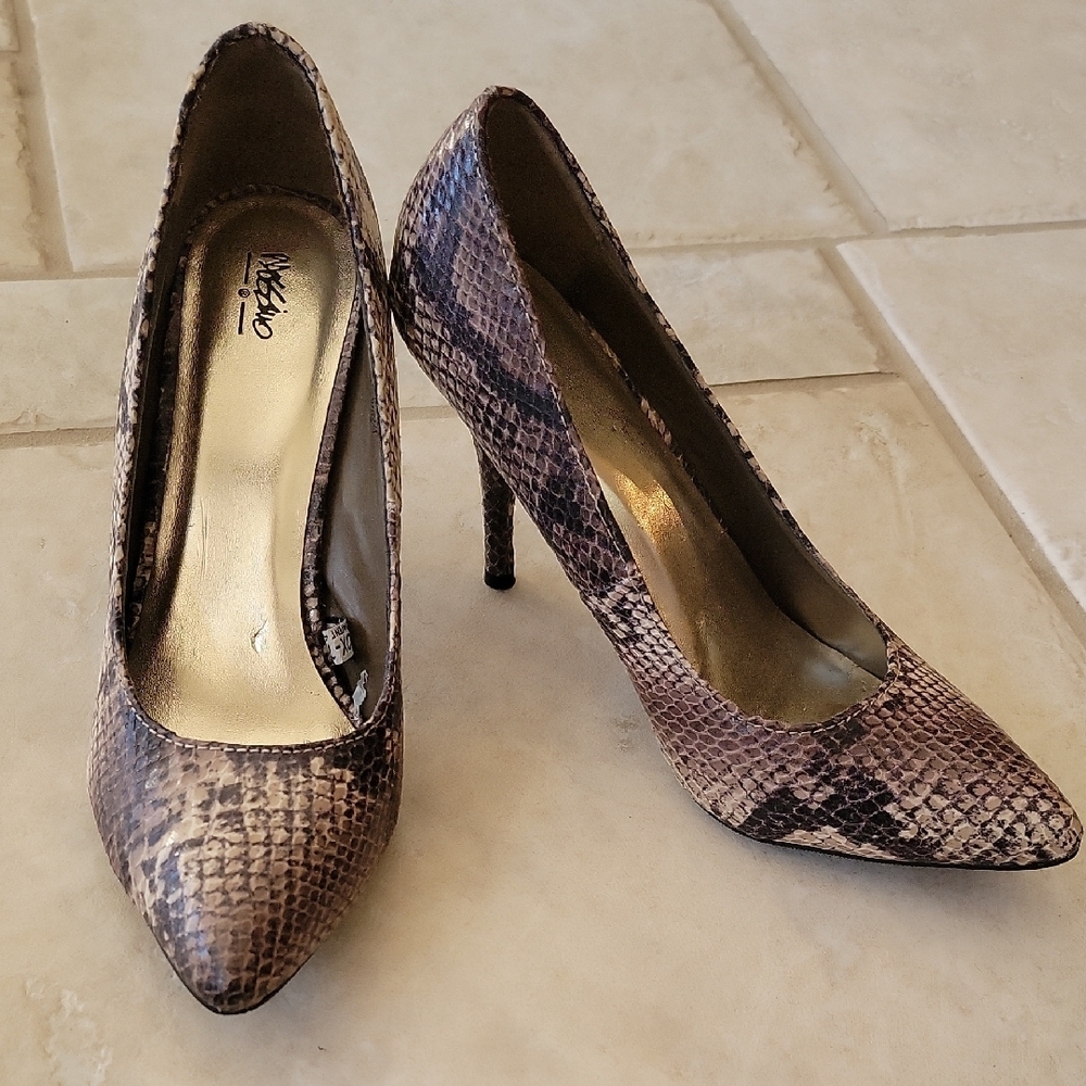 Women's Snakeskin Pattern Heels